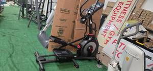 Schwinn elliptical S430 Precision Step with Adjustable incline (New and assembled)