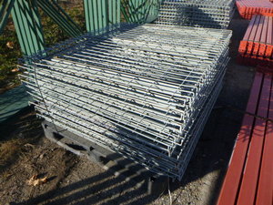 lot 6 image: 20 Pallet Racking 46 X 42 Wire Decks
