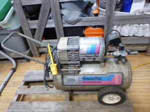 lot 44 image: Campbell-Hausfeld Power Pal Air Compressor