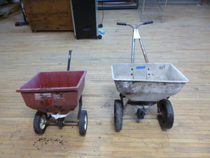 lot 45 image: 2 Lawn Spreaders