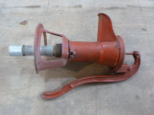 lot 48 image: Cast Iron Hand Pump