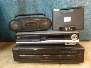 lot 53 image: Home Electronics