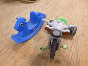 lot 70 image: Childs Ride-Ons