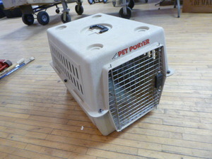 lot 96 image: Pet Porter Pet Kennel