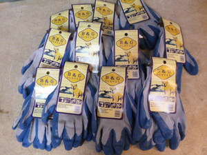 lot 191 image: 12 Pair of B&G Work Gloves