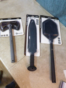 lot 199 image: Reapr Tools