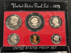 lot 29 image: 1979 Proof Set