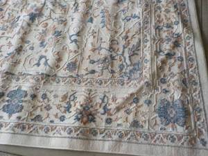 lot 2 image: Gertinenian Hampton Court 7 ft 10 ...