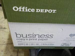 lot 18 image: Office Depot 5000 Sheets Business W...