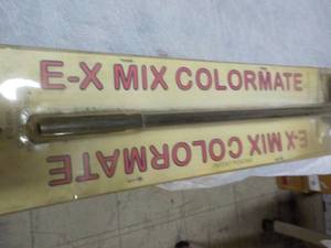 lot 100 image: E-X Mix Color mate...