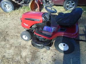 Craftsman DLT3000 mower. 18.5 hp Briggs engine. 42 deck with lawn sweeper. New blades, spindles, belts & oil change. Runs & drives. As shown. *THIS ITEM HAS A RESERVE.