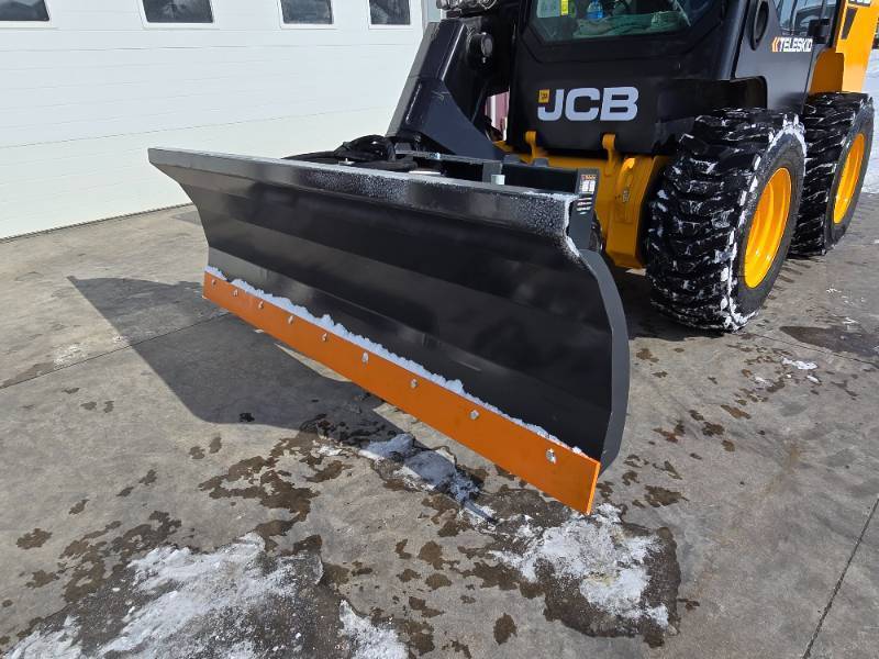 lot 16 image: Wolverine Snow Angle Blade 84