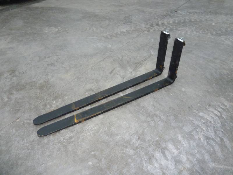 lot 153 image: Pallet Fork Set Heavy 60