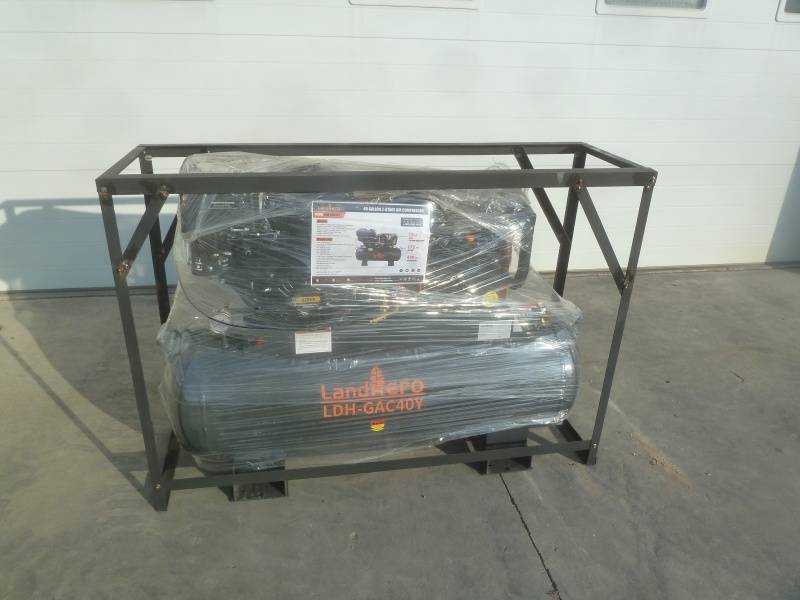 lot 27 image: Landhero Gas Air Compressor 40 Gallon