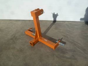 lot 37 image: Wolverine 3 Point Receiver Adapter