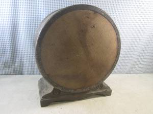 lot 9 image: (BS) Antique Temple Round 12 Speak...