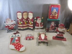 lot 73 image: (EW2) Assorted Christmas Decor 2 Bo...