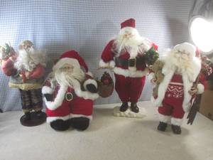 lot 74 image: (EW4) 4 Standing Santa Clauses 16 ...