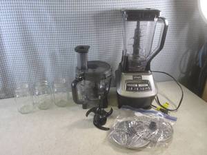 lot 104 image: (G-1) Ninja Combo BlenderFood Proc...