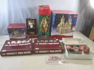 lot 120 image: (F-2) Assorted Christmas Decor...