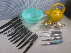 lot 122 image: (F-2) Kitchen Knives, Other Kitchen...