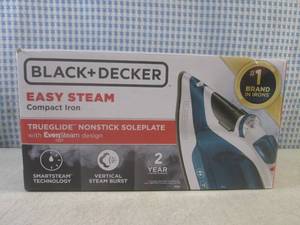 lot 123 image: (BS) Black & Decker East Steam Comp...