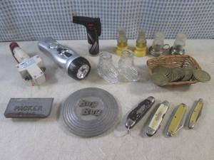 lot 138 image: (BS) Assorted Vintage Smalls Includ...