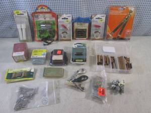lot 186 image: (BS) Assorted Hardware Items...