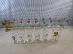 lot 192 image: (A-4) Assorted Vintage Glass Beer G...