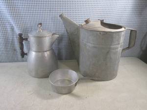 lot 204 image: (A-2T) Vintage Metal Watering Can, ...