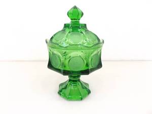 lot 24 image: Fostoria Emerald Green Coin Glass Wedding Bowl (Footed Dish) wLid