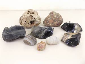lot 43 image: Lot of Misc Geodes