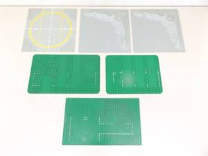 lot 100 image: Lot of RARE Misc. Vintage Lego Moon Landing, City, etc. Platforms