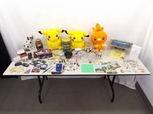 lot 150 image: Lot of Misc Collectibles and Antiques