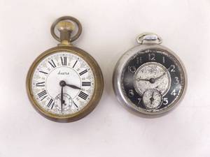 lot 147 image: 2 Vintage Non Working Pocket Watches
