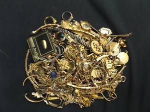 lot 132 image: 351 Grams of&nbspMisc Scrap etc. Gold Fill, 14k, 12k, and 10k 120 etc.