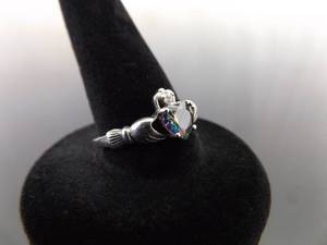 lot 123 image: .925 Sterling Silver Mystic Quartz Celtic Claddagh Ring Size 6.75