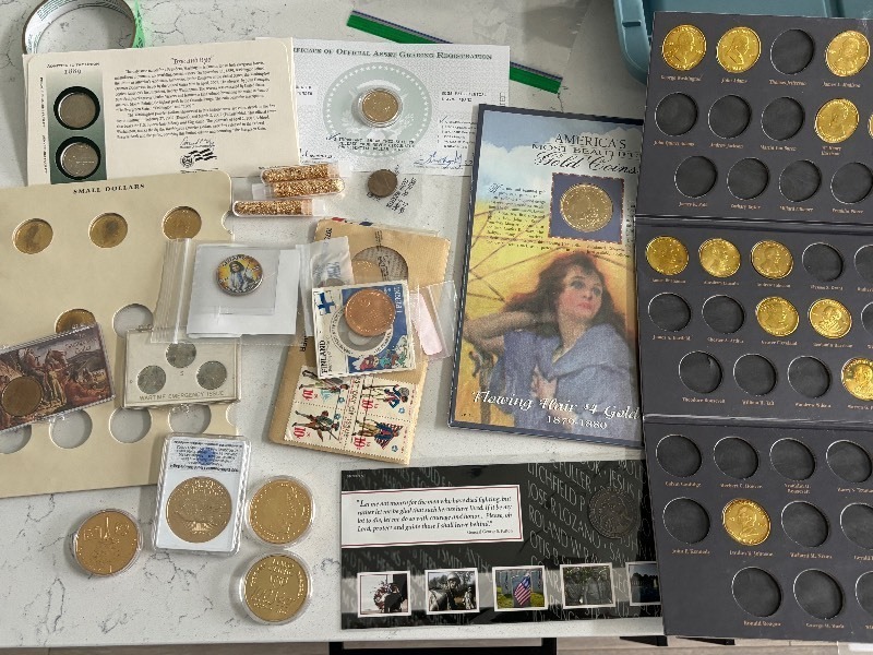 lot 109 image: Coins, Medallions, Gold Flakes