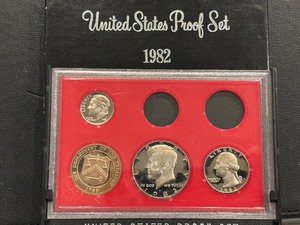 lot 15 image: 1982-S Proof Set Missing Nickel and Cent
