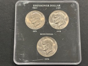 lot 30 image: Eisenhower Dollar Coins