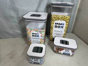 lot 182 image: 4 New Airtight Food Storage Containers