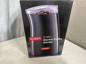 lot 234 image: New Bodum C-Mill Coffee Grinder