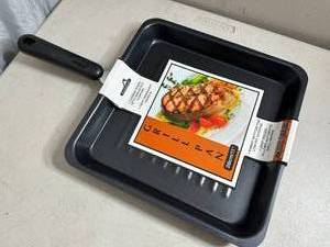 lot 276 image: New Carbon Steel Grill Pan