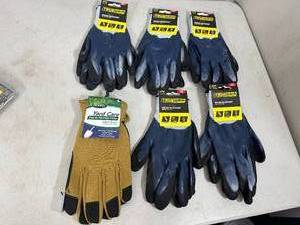 lot 328 image: 6 New Pairs of Scotts and True Grip Work Gloves - Large