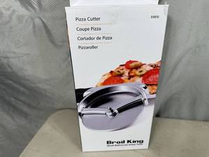 lot 347 image: New Broil King Deluxe Pizza Cutter