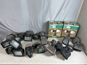 lot 54 image: New and Used Outdoor Halogen Light Fixtures