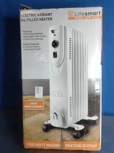 lot 2 image: Lifesmart 1500W Oil Filled Radiator Space Heater.