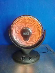 lot 4 image: BLACKDECKER 14-inch Oscillating Radiant Dish Heater
