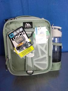 lot 6 image: Arctic Zone Pro Expandable Lunch Pack.