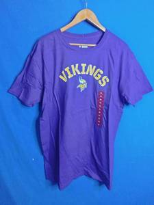 lot 8 image: Vikings T-Shirt - XL